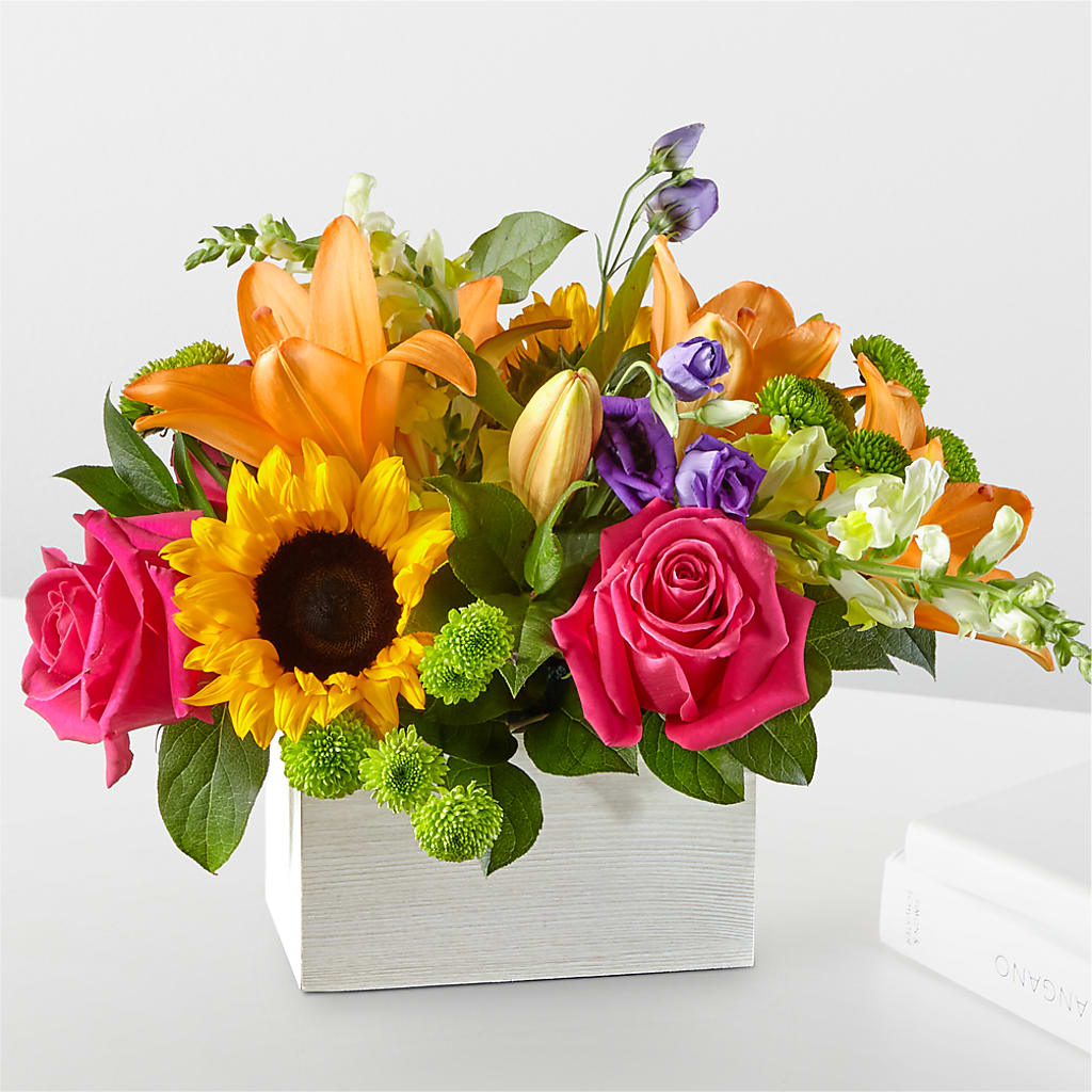 Best Day Box Bouquet – The Flower Station, Paris TN