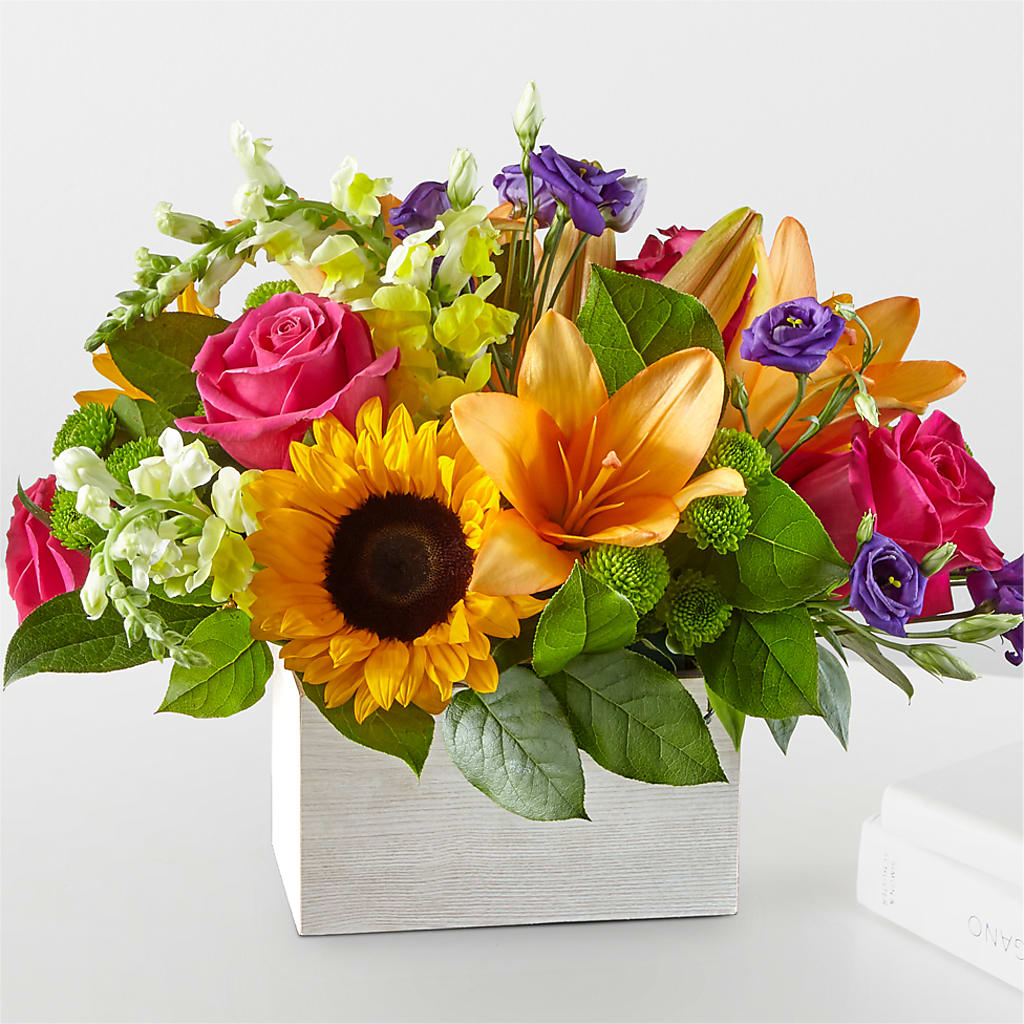 Best Day Box Bouquet – The Flower Station, Paris TN