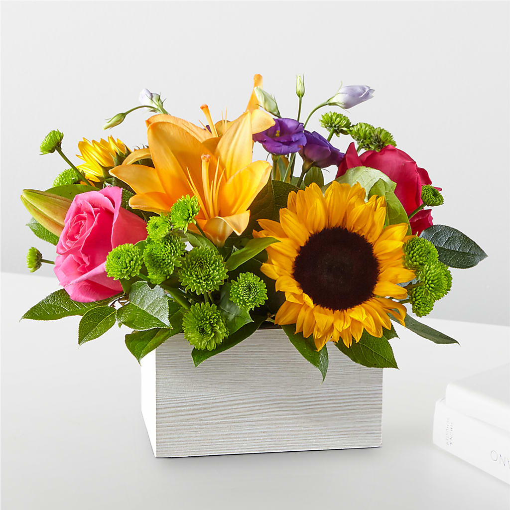 Best Day Box Bouquet – The Flower Station, Paris TN