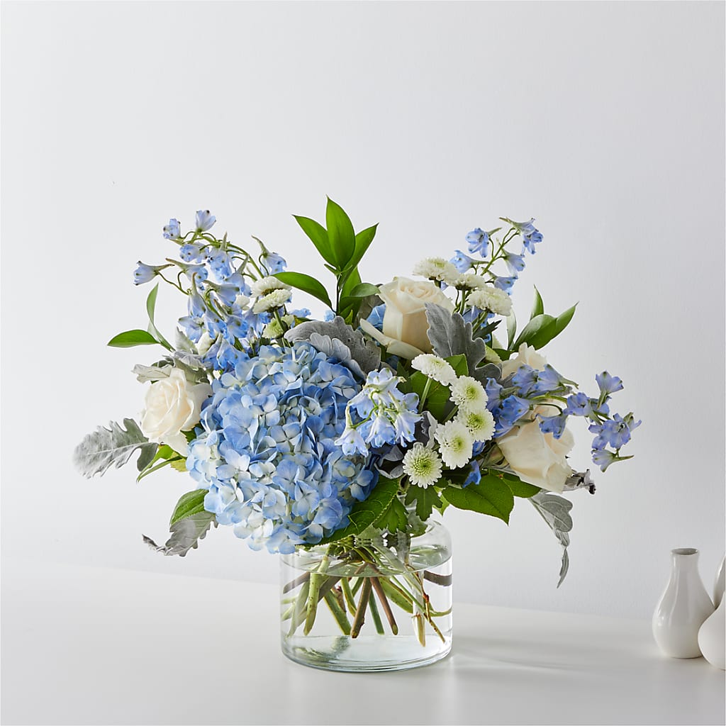 Coastal Blossom Bouquet – The Flower Station, Paris TN