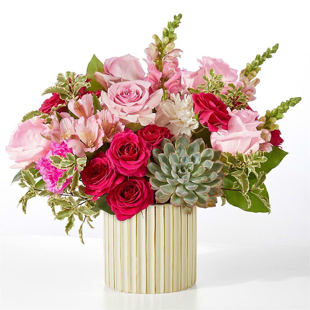 Magenta Musings Bouquet – The Flower Station, Paris TN