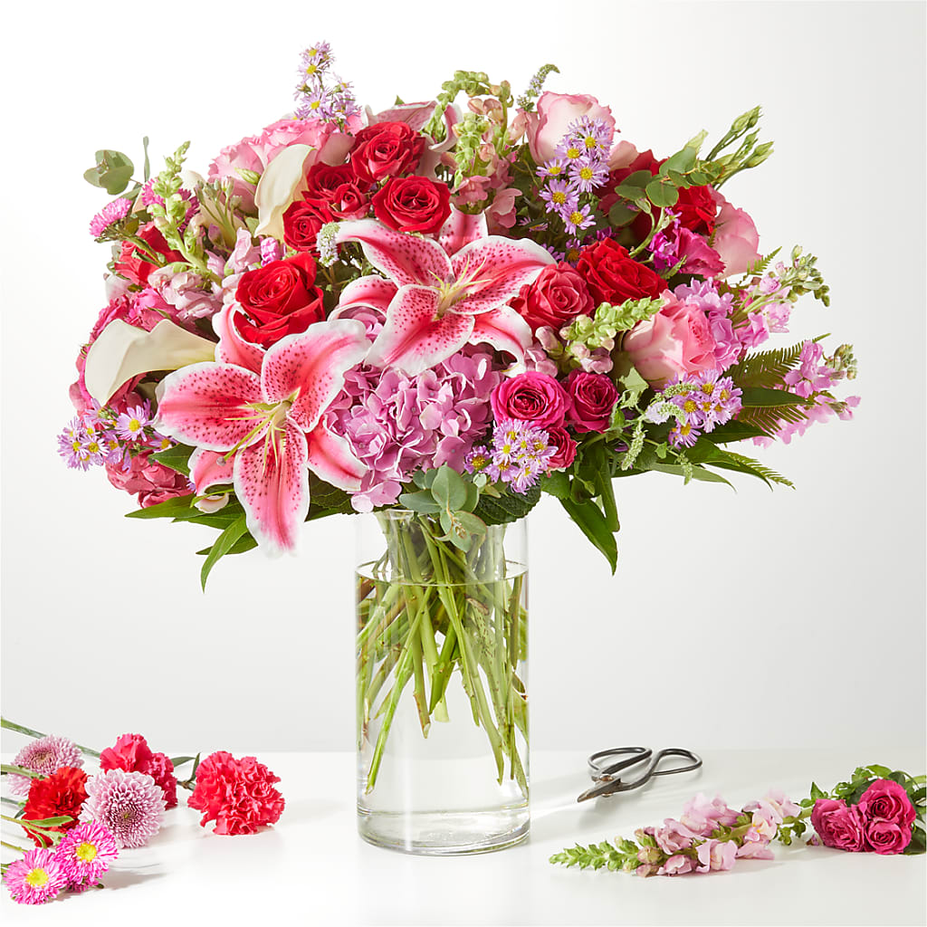 Swooning Over You - A Luxury Florist Original – The Flower Station, Paris TN
