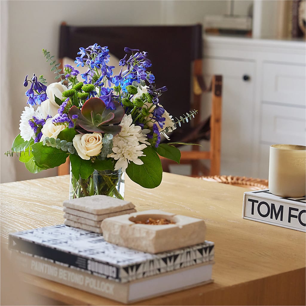 Cerulean Waves Bouquet – The Flower Station, Paris TN