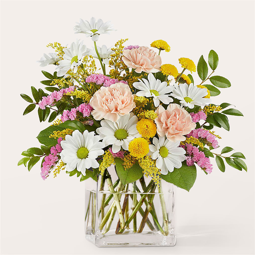 Country Cottage Bouquet – The Flower Station, Paris TN