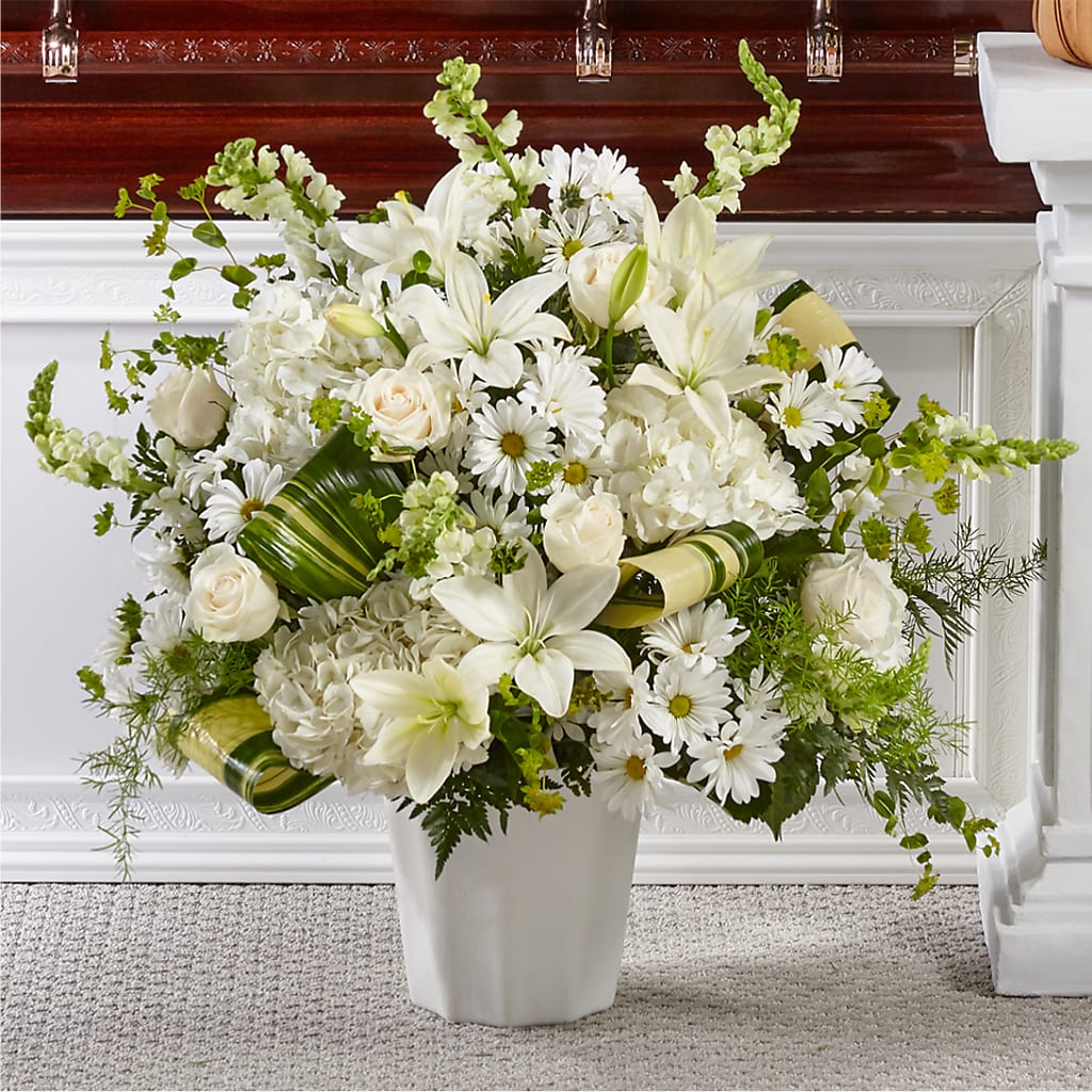 Thoughts of Tranquility Floor Basket – The Flower Station, Paris TN