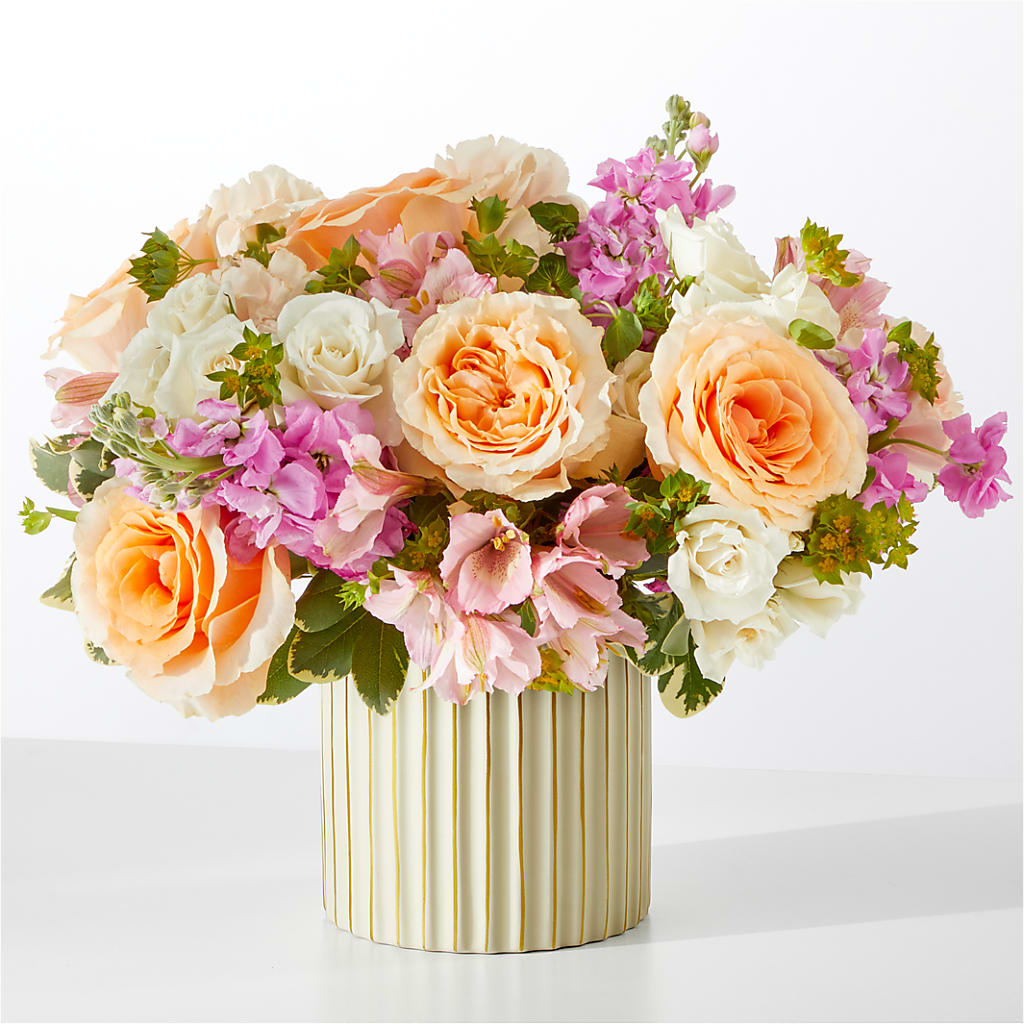 Paradise Bouquet with Ivory Vase – The Flower Station, Paris TN