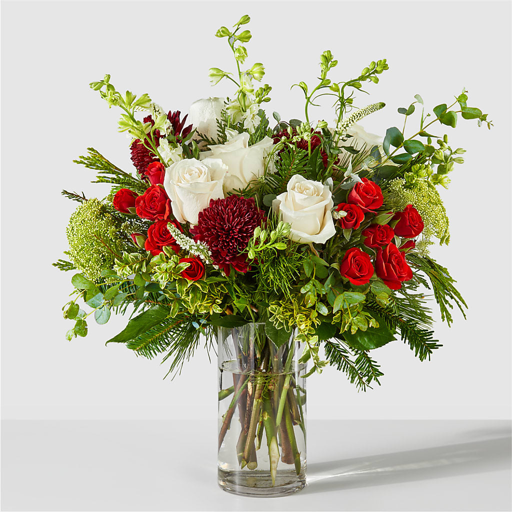 Favorite Traditions Bouquet – The Flower Station, Paris TN