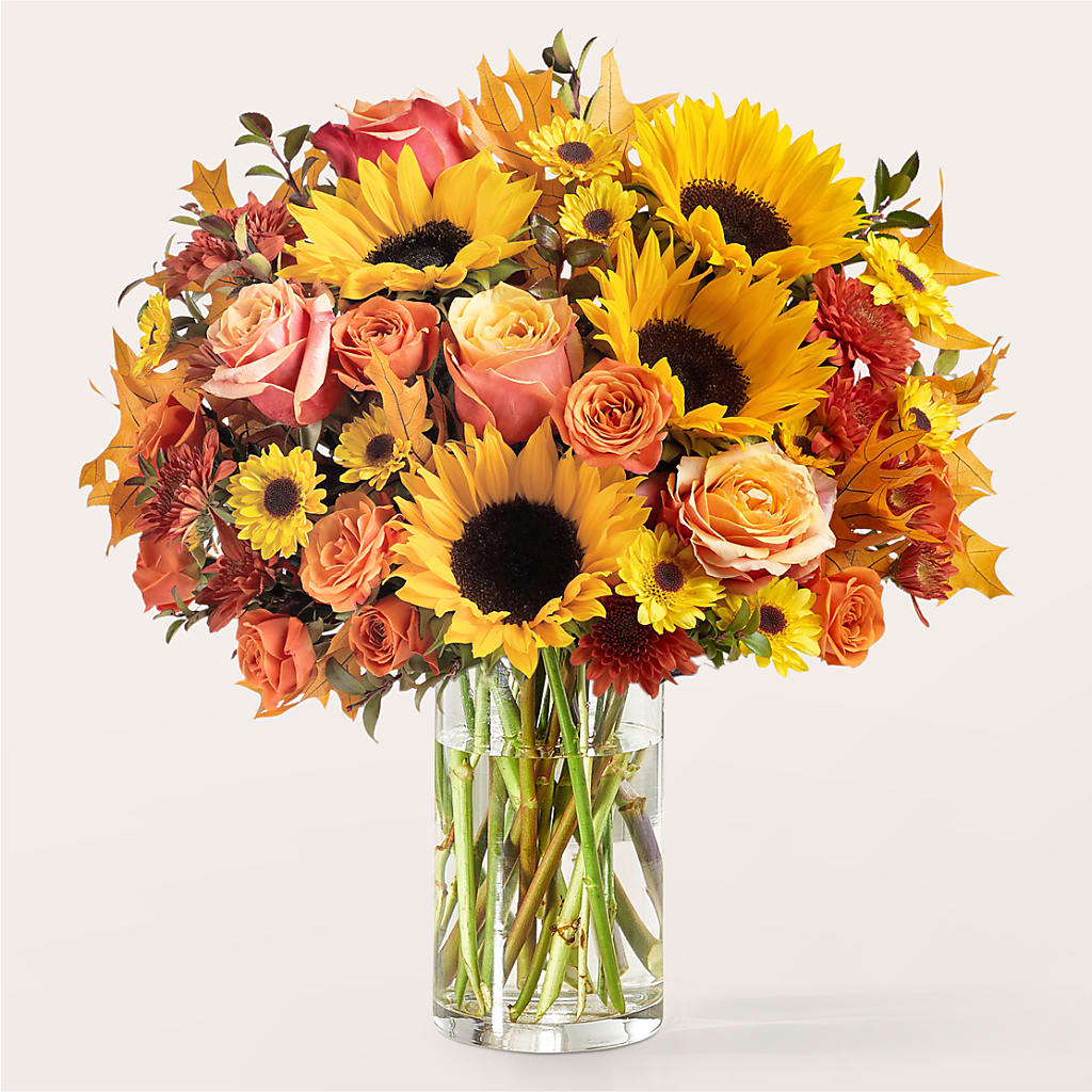 Fluttering Foliage Bouquet – The Flower Station, Paris TN