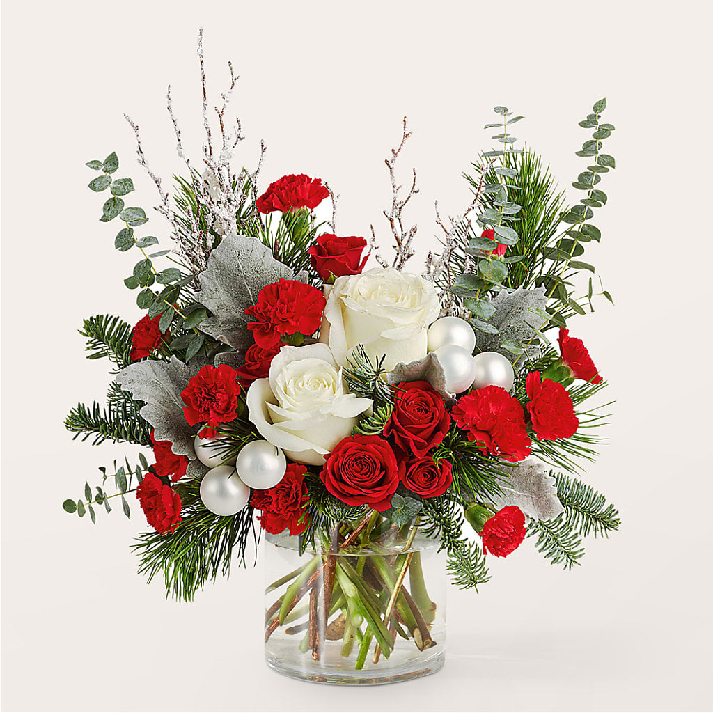 Trimming the Tree Bouquet – The Flower Station, Paris TN