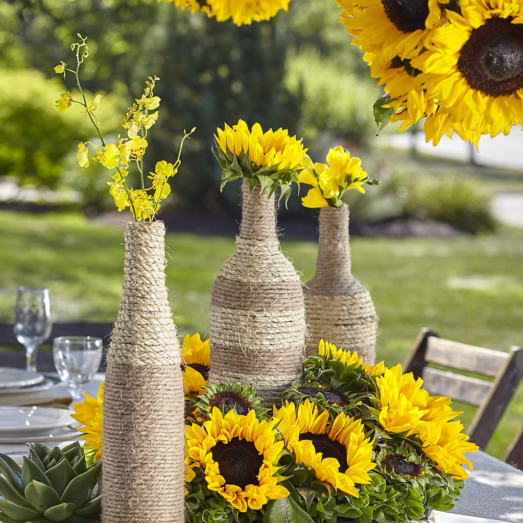 Sublime Garden Centerpiece – The Flower Station, Paris TN
