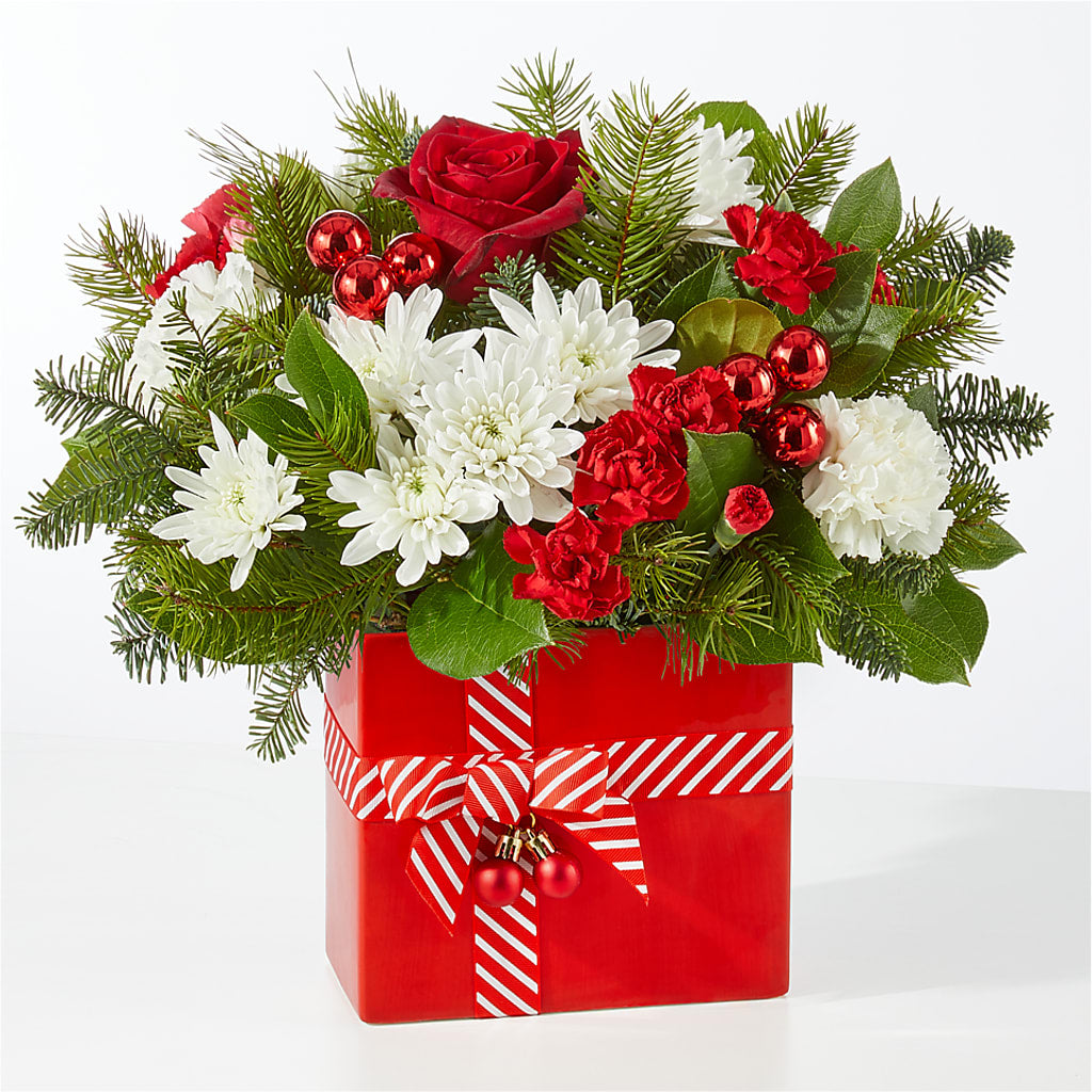 Presents Under the Tree Bouquet –  The Flower Station, Paris TN