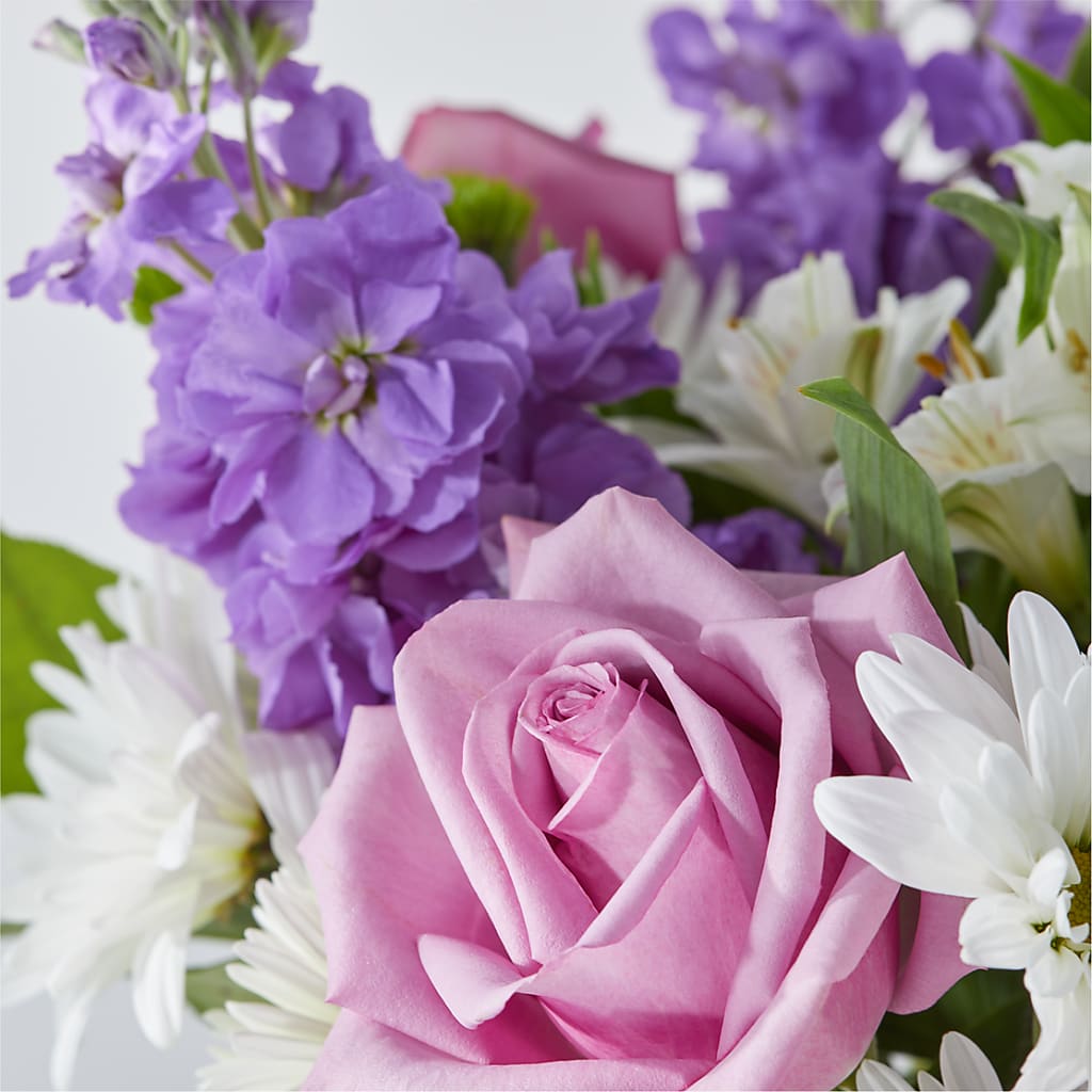 Garden of Peace Bouquet –  The Flower Station, Paris TN