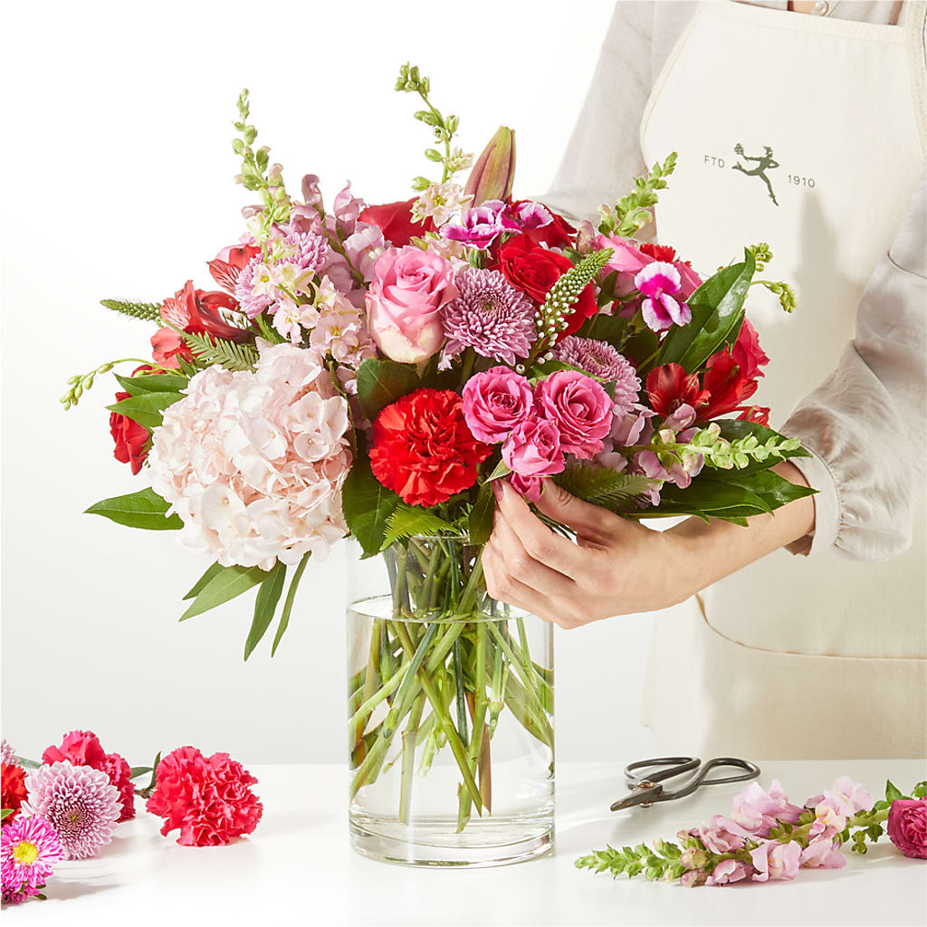 Swooning Over You - A Luxury Florist Original –  The Flower Station, Paris TN