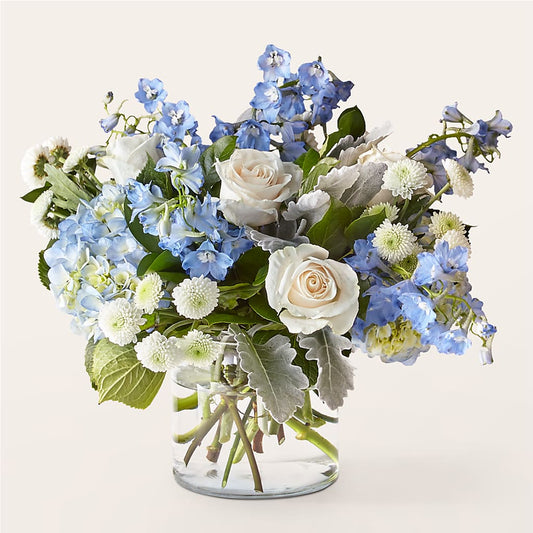 Clear Skies Bouquet –  The Flower Station, Paris TN