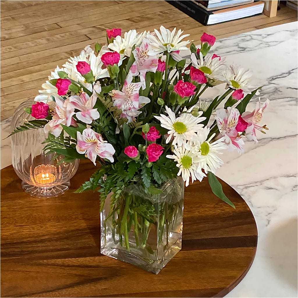 Sweet Surprises® Bouquet –  The Flower Station, Paris TN