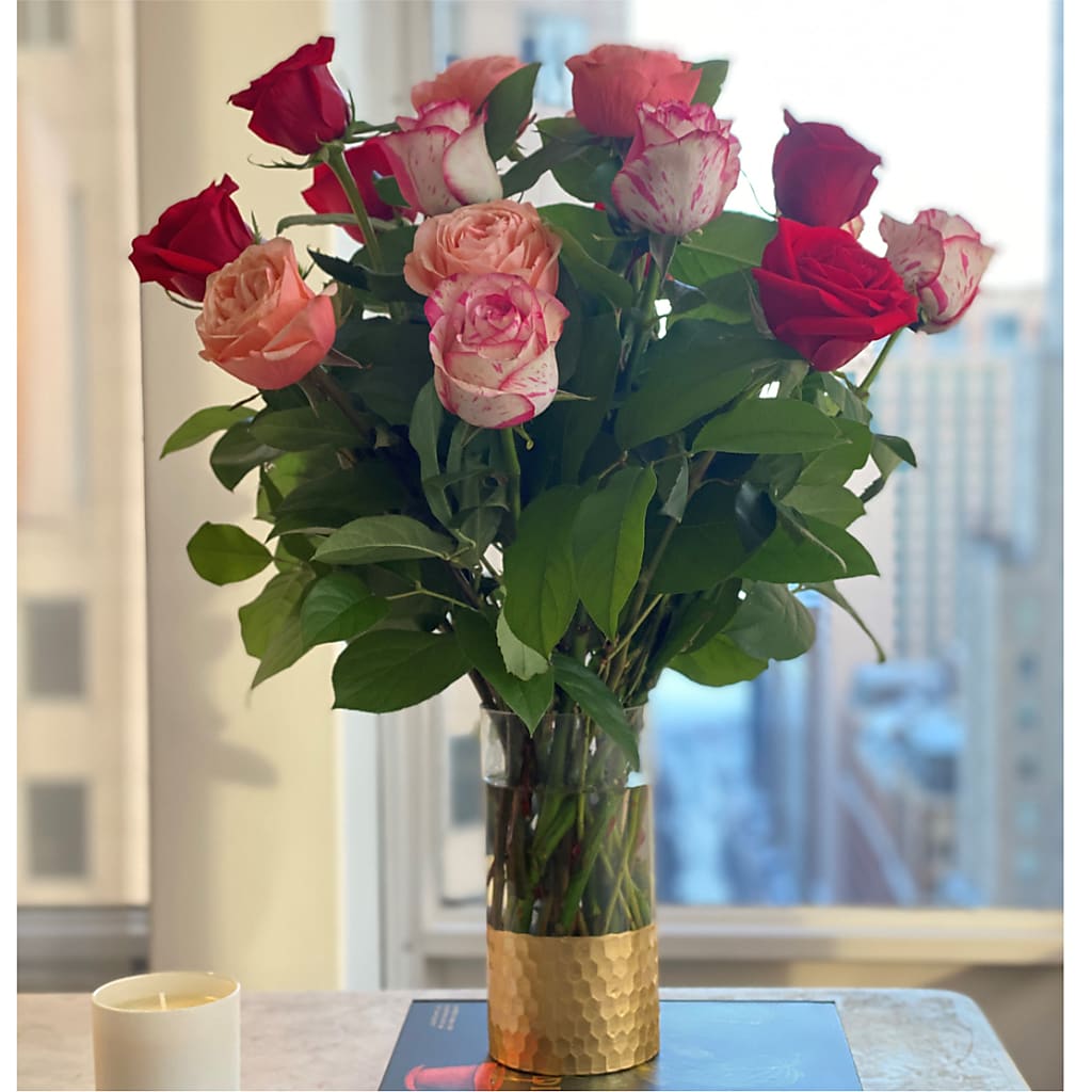 Ever After Rose Bouquet –  The Flower Station, Paris TN