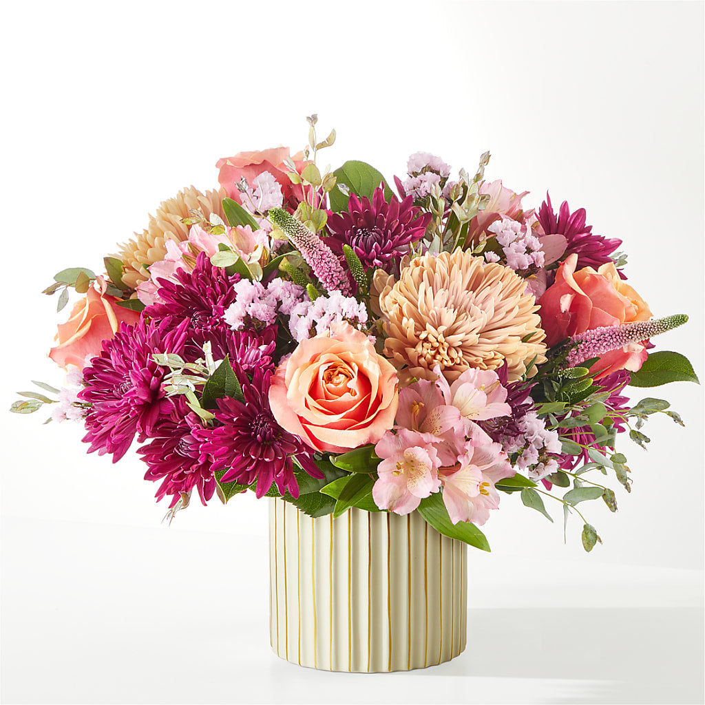 Berry Cobbler Bouquet with Ivory Vase –  The Flower Station, Paris TN