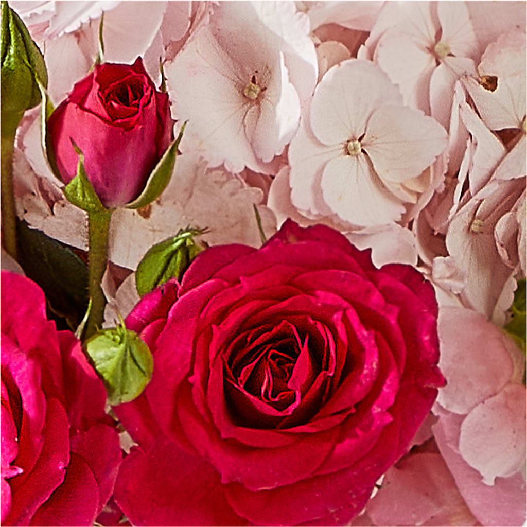 Glitz & Glam Bouquet –  The Flower Station, Paris TN
