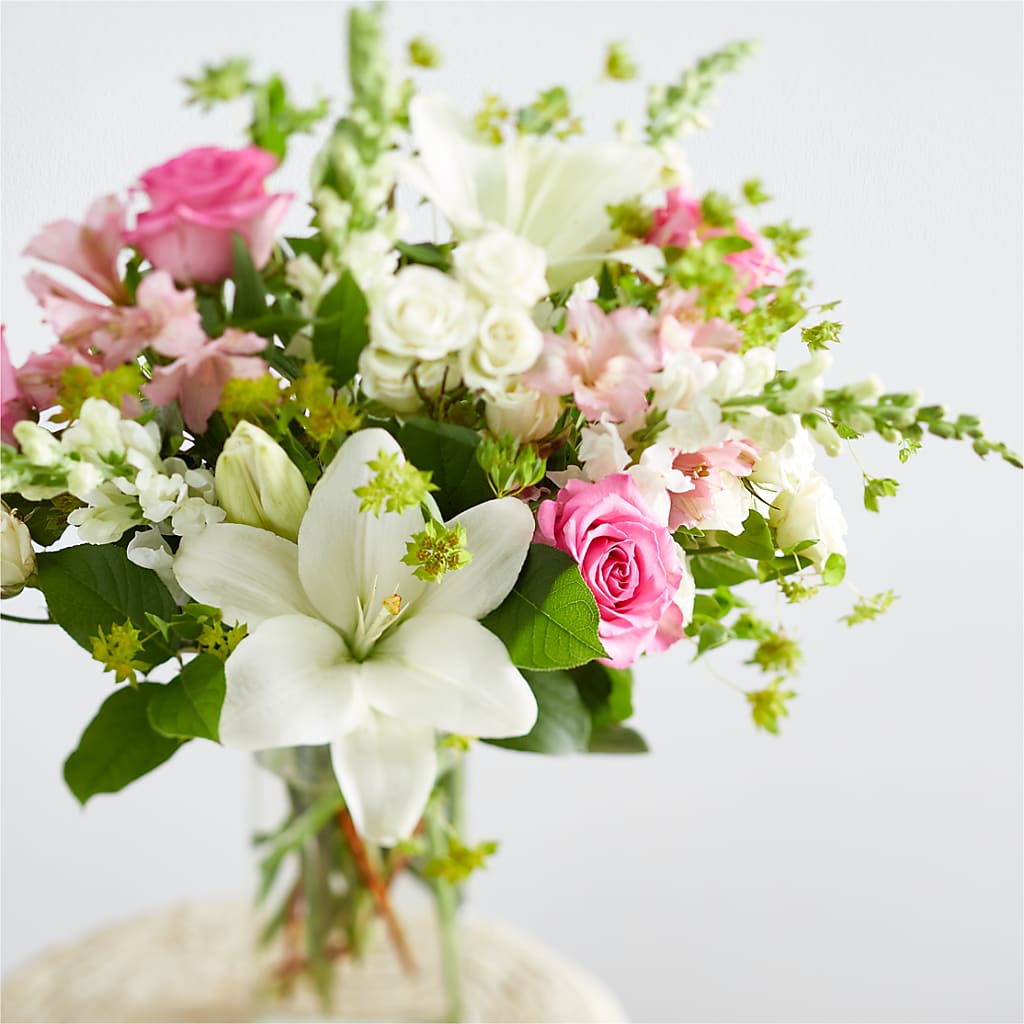 Fondly Bouquet –  The Flower Station, Paris TN