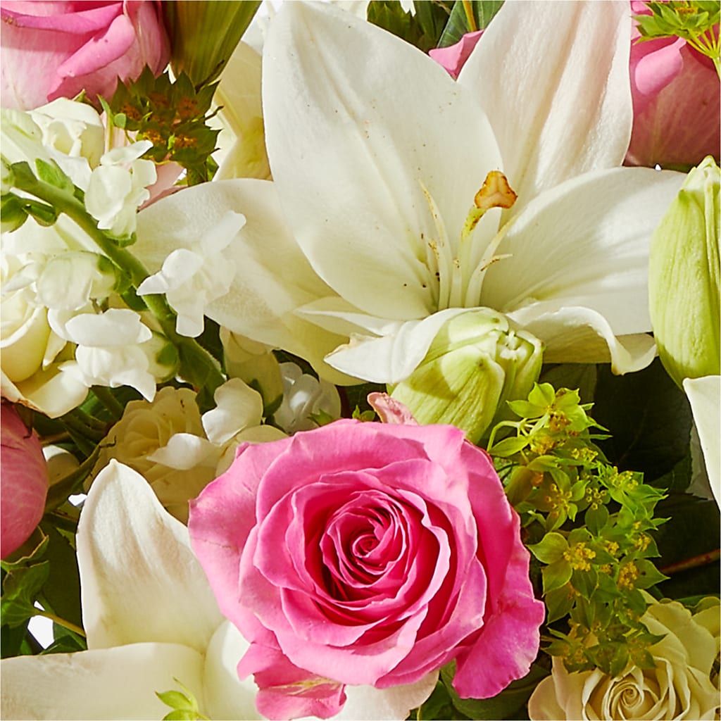 Fondly Bouquet –  The Flower Station, Paris TN