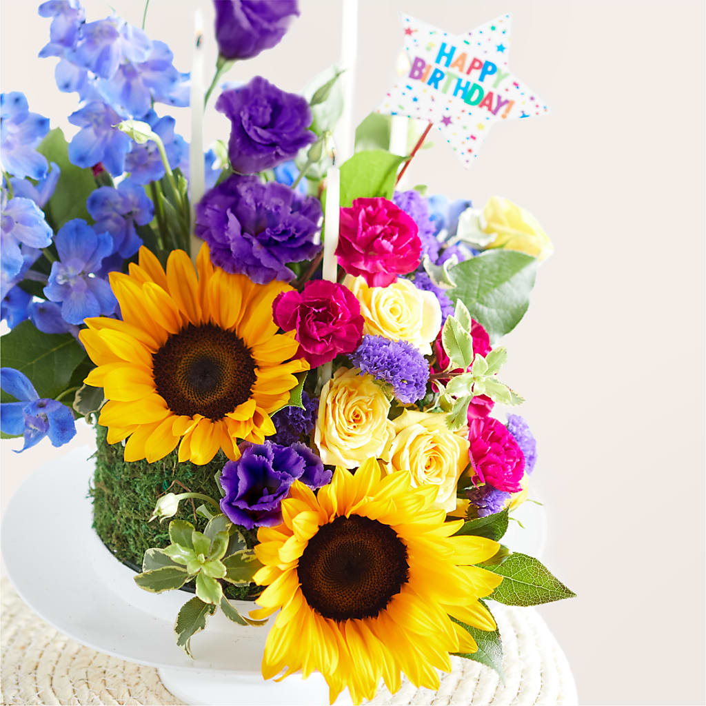 Star of the Day Floral Cake –  The Flower Station, Paris TN